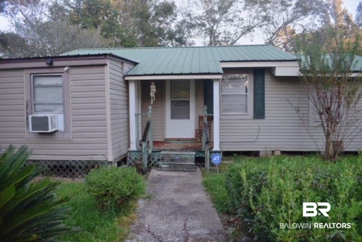 610 Franklin Street Atmore, AL 36502 - Photo 3 of 4