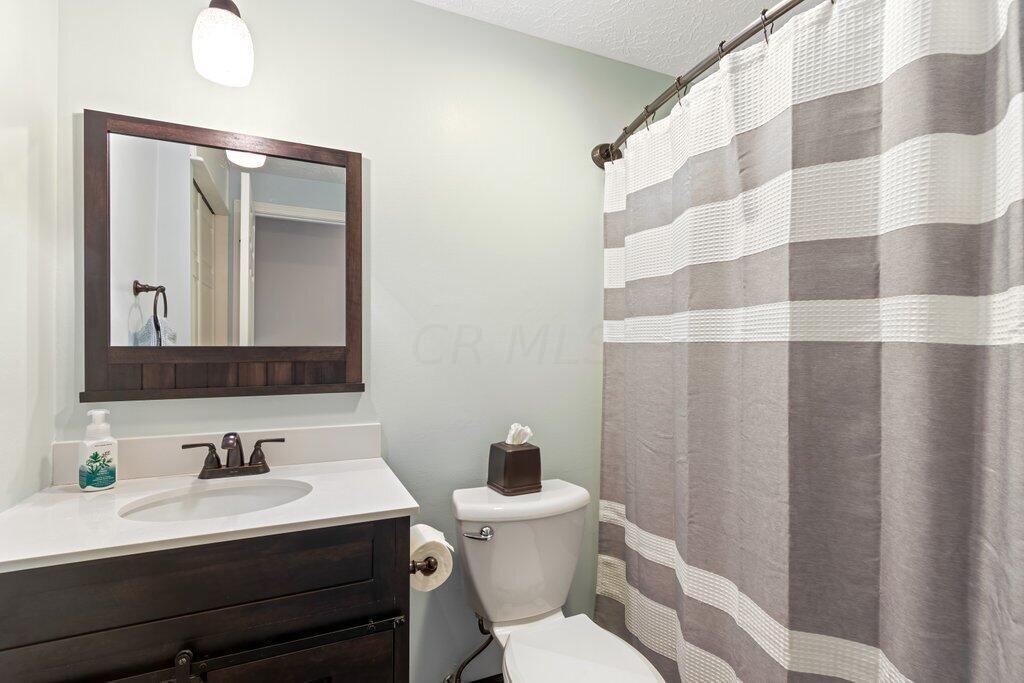 7030 Brown Road Ostrander, OH 43061 - Photo 17 of 31 Upper Level Main Bath