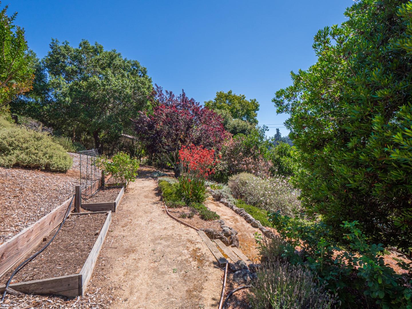 2759 Valencia Road Aptos, CA 95003 - Photo 40 of 56 Gallery Image 40