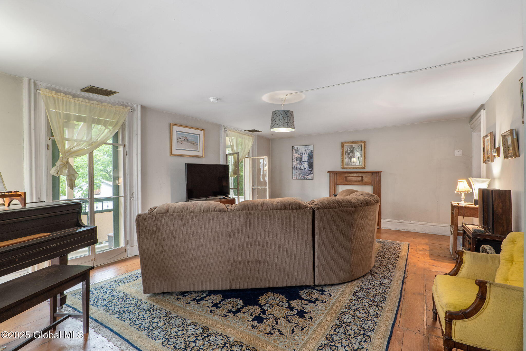 21 Lancaster Street Cherry Valley, NY 13320 - Photo 8 of 34 large-01975024-aa9f-72a0-b59a-cecce3d810