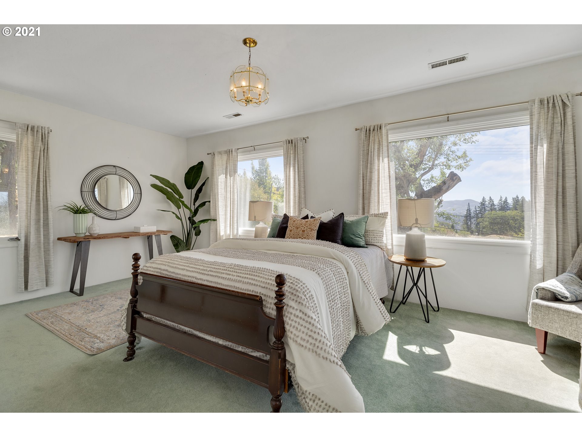 150 Southwest Eyrie Road White Salmon, WA 98672 - Photo 16 of 32 Gallery Image 16