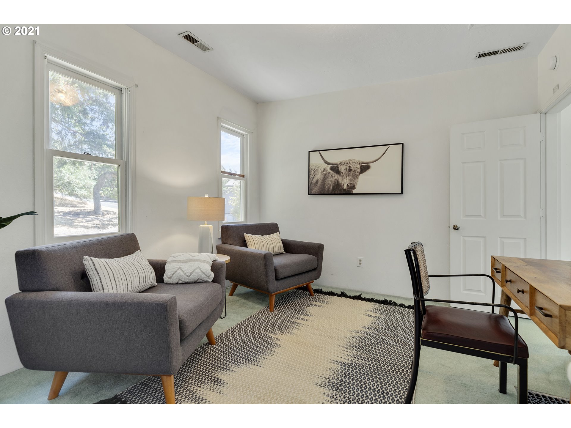 150 Southwest Eyrie Road White Salmon, WA 98672 - Photo 20 of 32 Gallery Image 20