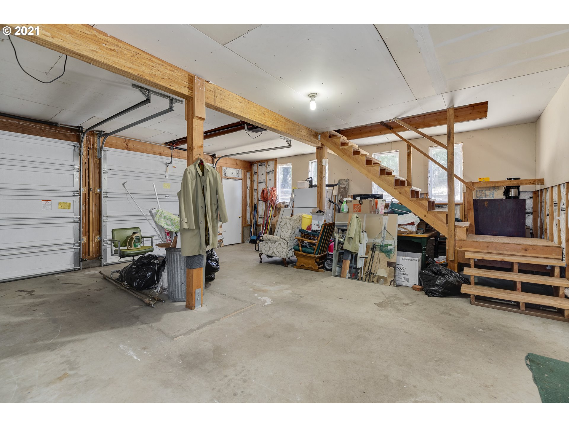 150 Southwest Eyrie Road White Salmon, WA 98672 - Photo 24 of 32 Gallery Image 24