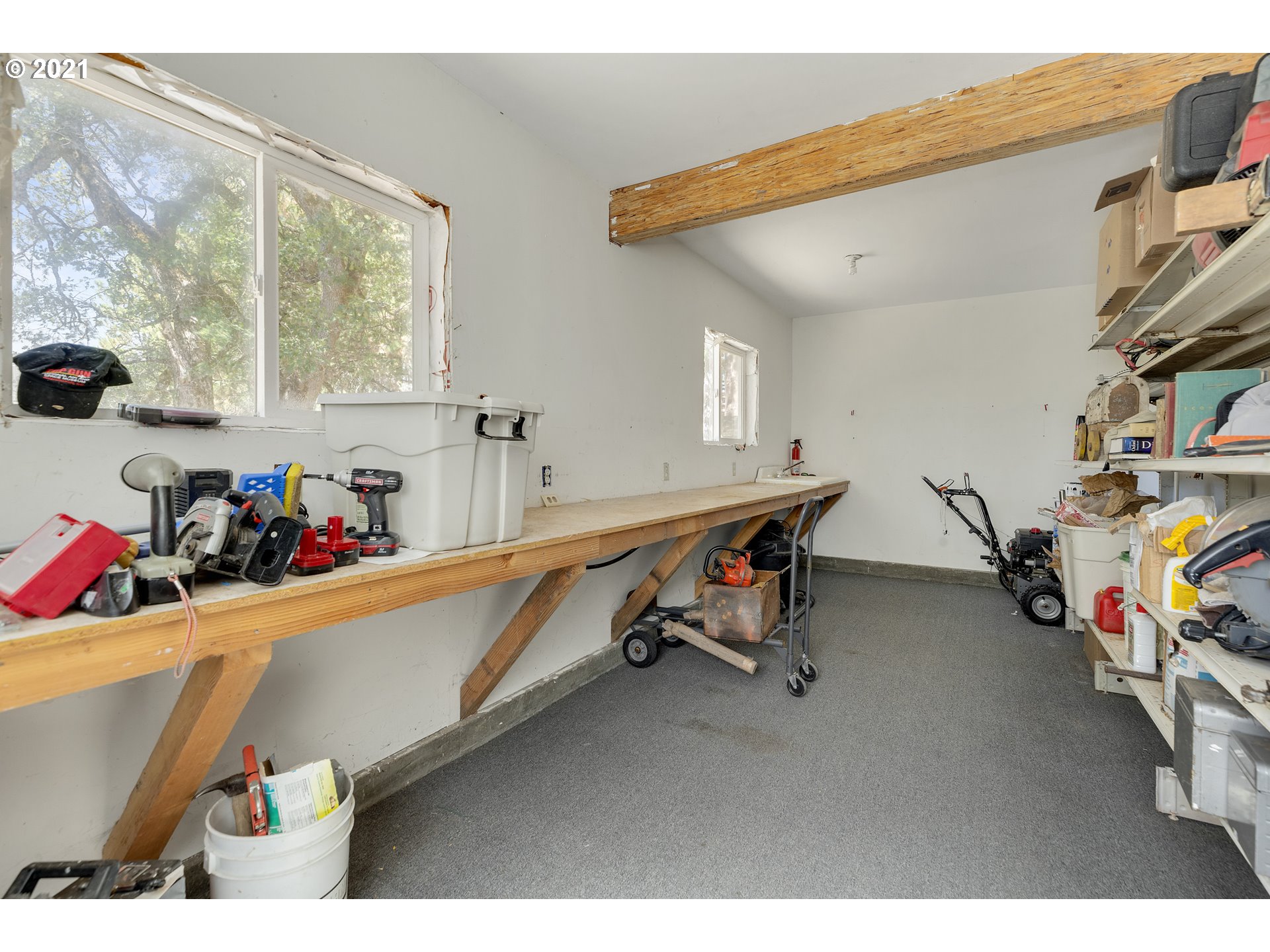 150 Southwest Eyrie Road White Salmon, WA 98672 - Photo 26 of 32 Gallery Image 26