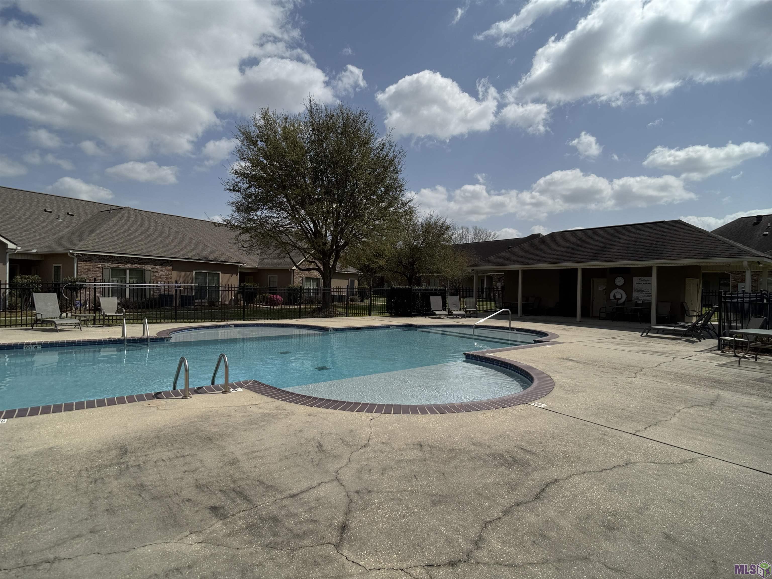 11427 Cottagecreek Road, Unit 43 Baton Rouge, LA 70816 - Photo 16 of 17