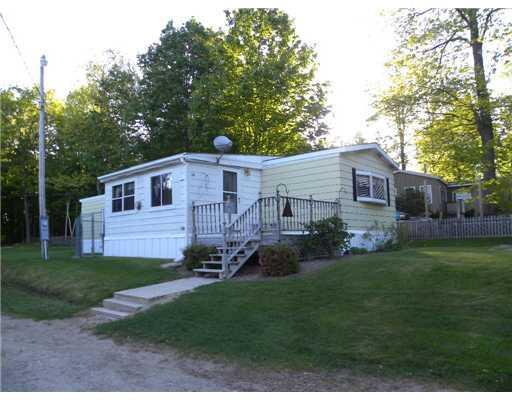 28 Middle Road Sabattus, ME 04280 - Photo 1 of 13 Exterior Front.