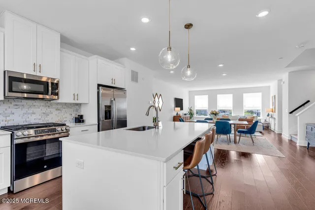 a view of a hallway with closet