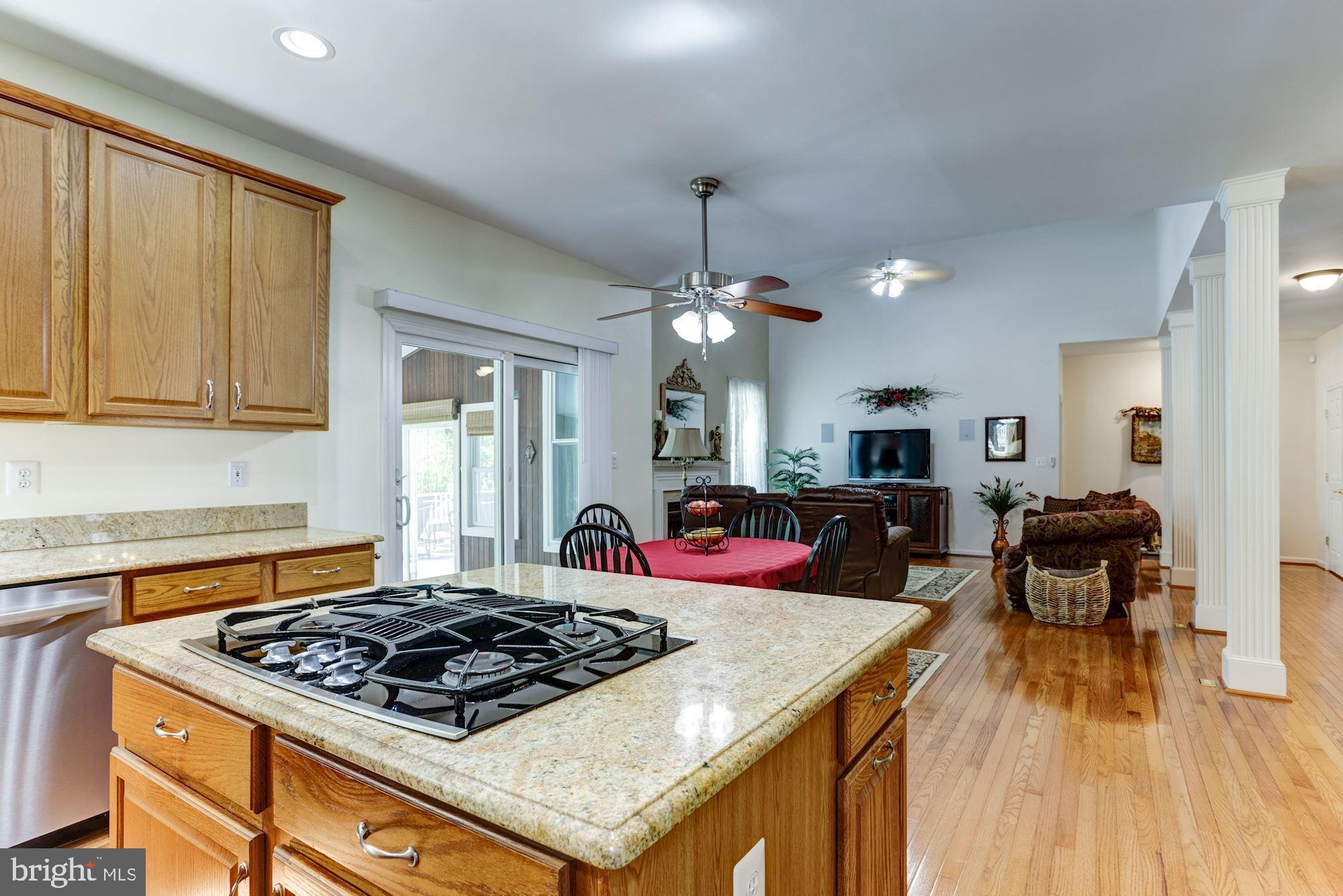 605 Havenhill Road Edgewater, MD 21037 - Photo 16 of 62 Conveniently open to the Family Room!!