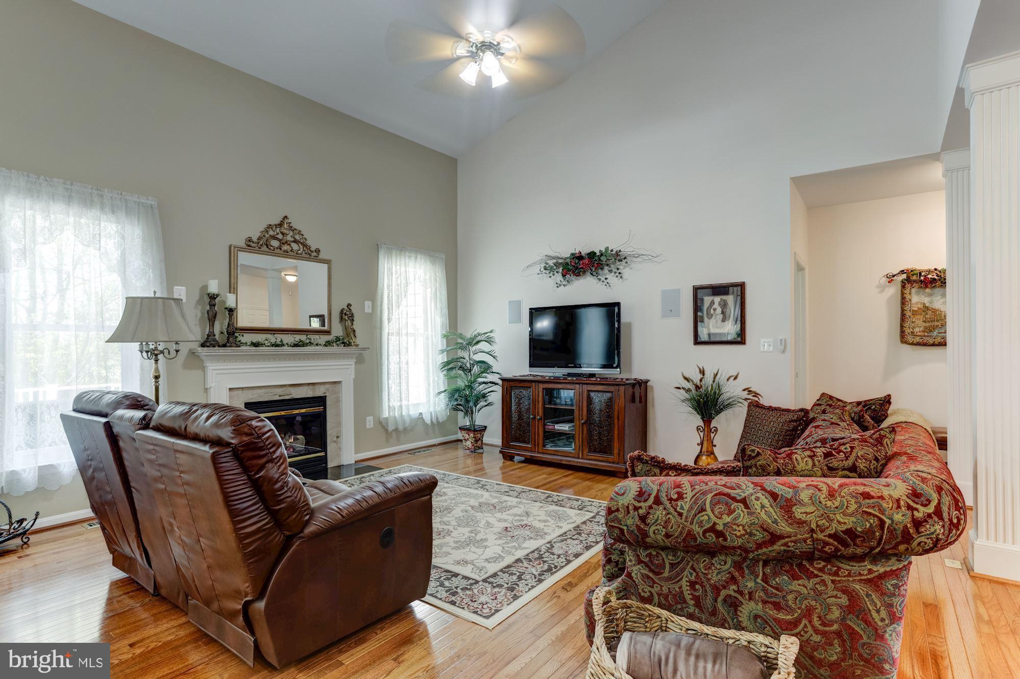 605 Havenhill Road Edgewater, MD 21037 - Photo 17 of 62 Family Room with gas fireplace and vaulted ceiling