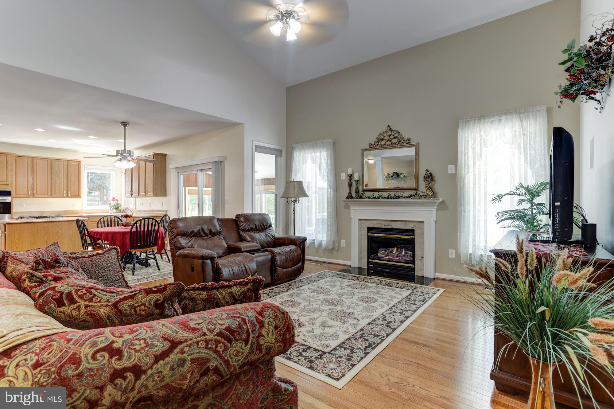 605 Havenhill Road Edgewater, MD 21037 - Photo 18 of 62 Centrally-located and open to all living areas