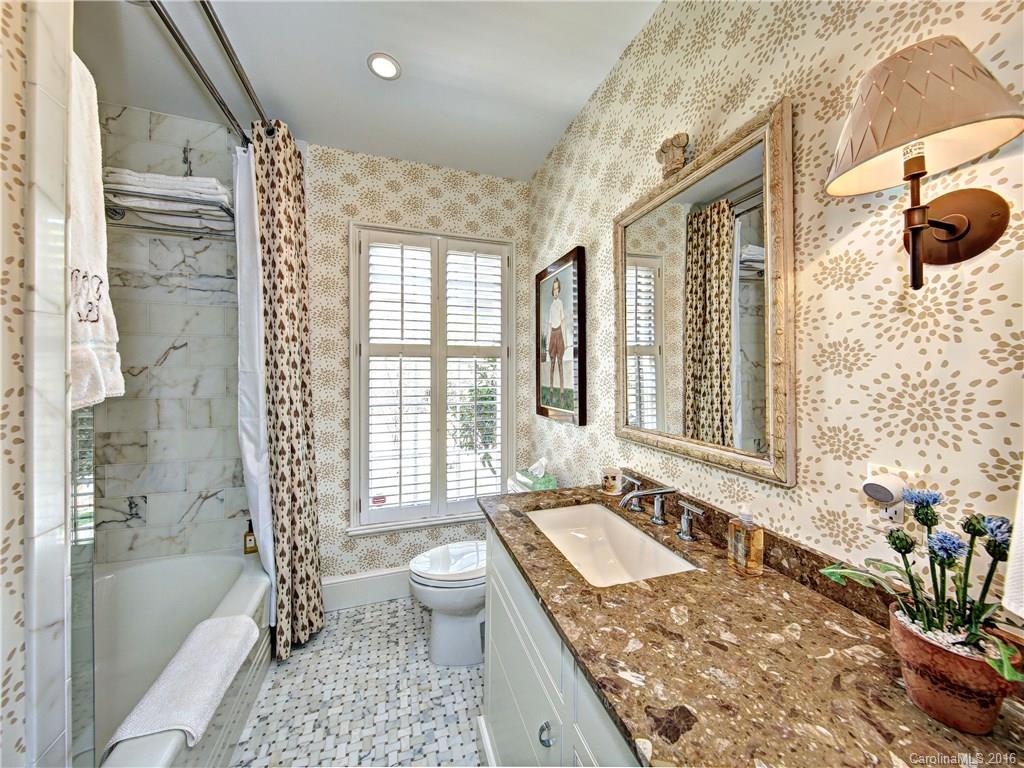1100 Bolling Road Charlotte, NC 28207 - Photo 16 of 24 Gallery Image 16