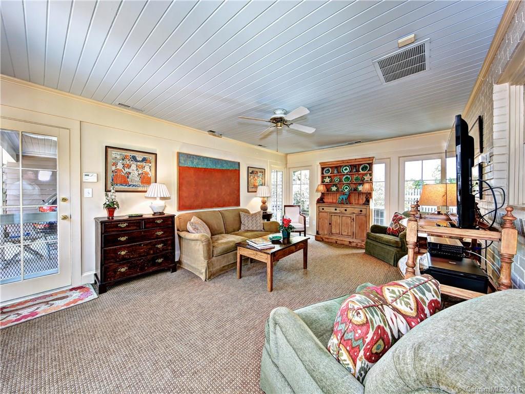1100 Bolling Road Charlotte, NC 28207 - Photo 20 of 24 Gallery Image 20