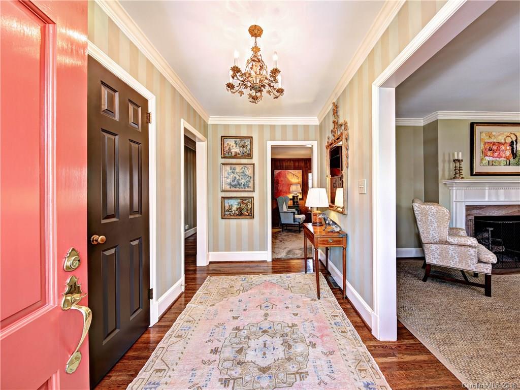 1100 Bolling Road Charlotte, NC 28207 - Photo 3 of 24 Gallery Image 3