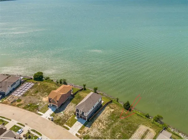 $274,000 | 18027 Lake Ray Hubbard Drive, Forney, TX 75126