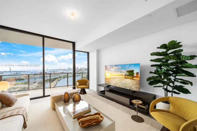 $16,000,000 | 500 Alton Road, Unit 3402 03, Miami Beach, FL 33139