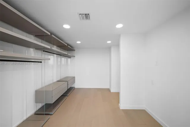 $16,000,000 | 500 Alton Road, Unit 3402 03, Miami Beach, FL 33139