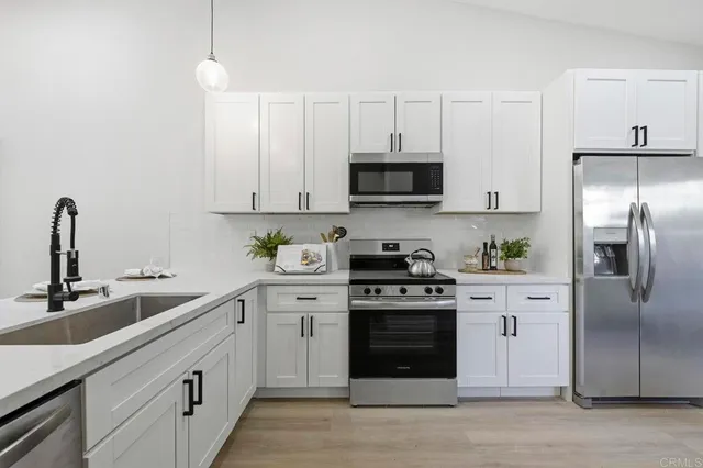 $799,000 | 18023 Avenida Alozdra, San Diego, CA 92128