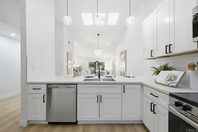 $799,000 | 18023 Avenida Alozdra, San Diego, CA 92128