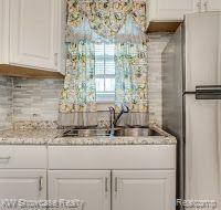 19497 Meyers Road Detroit, MI 48235 - Photo 16 of 29
