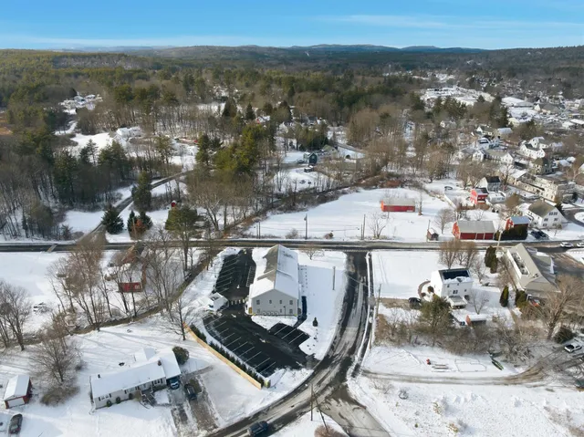 $1,800 | 15 Mountain Road, Unit 203, Goffstown, NH 03045