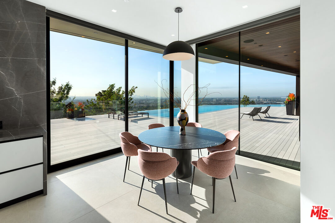 8116 Laurel View Drive Los Angeles, CA 90069 - Photo 16 of 75