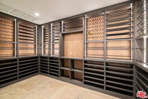 $23,500,000 | 8116 Laurel View Drive, Los Angeles, CA 90069