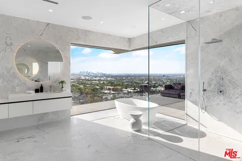 $23,500,000 | 8116 Laurel View Drive, Los Angeles, CA 90069