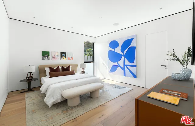 $23,500,000 | 8116 Laurel View Drive, Los Angeles, CA 90069