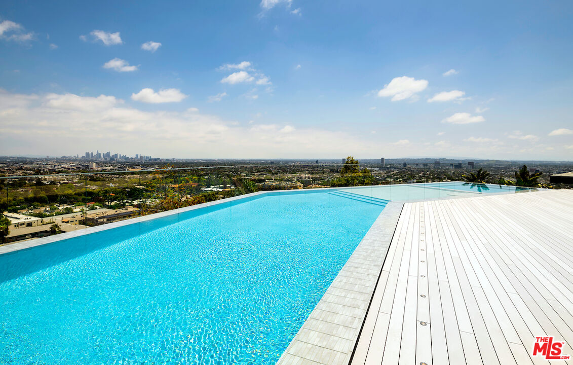 8116 Laurel View Drive Los Angeles, CA 90069 - Photo 61 of 75