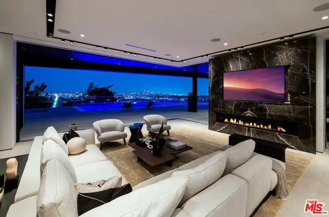 $23,500,000 | 8116 Laurel View Drive, Los Angeles, CA 90069