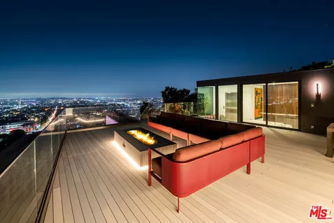 $23,500,000 | 8116 Laurel View Drive, Los Angeles, CA 90069