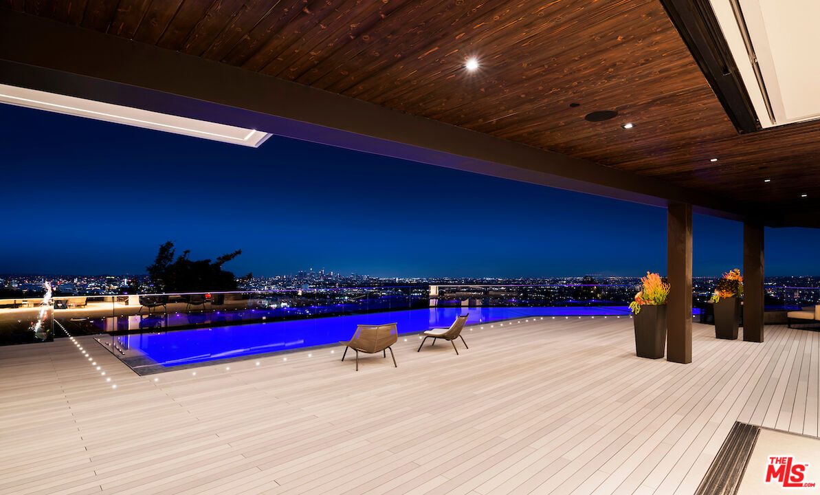 8116 Laurel View Drive Los Angeles, CA 90069 - Photo 71 of 75