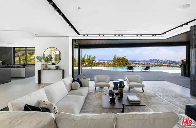 $23,500,000 | 8116 Laurel View Drive, Los Angeles, CA 90069