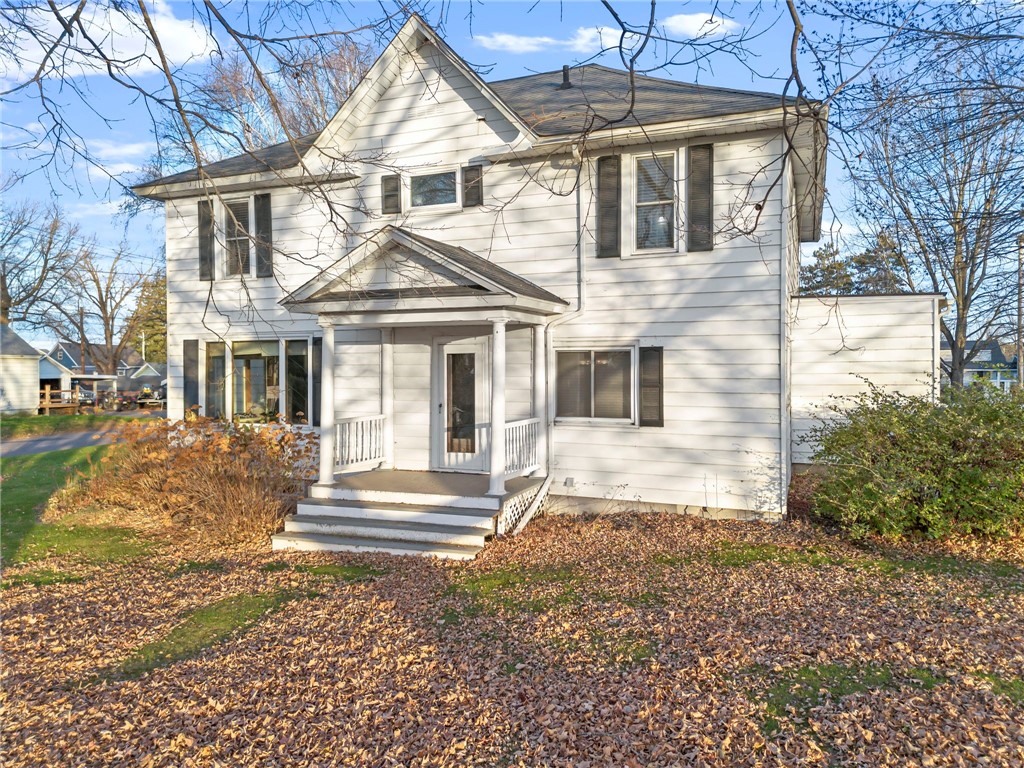 1045 Grove Street Cumberland, WI 54829 - Photo 2 of 43