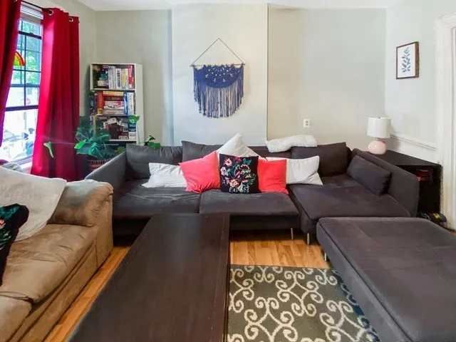 $2,950 | 363 West 3rd Street, Unit 1, Boston, MA 02127