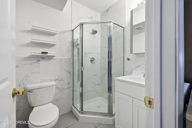 $1,175,000 | 2 Basswood Drive, Lakewood, NJ 08701