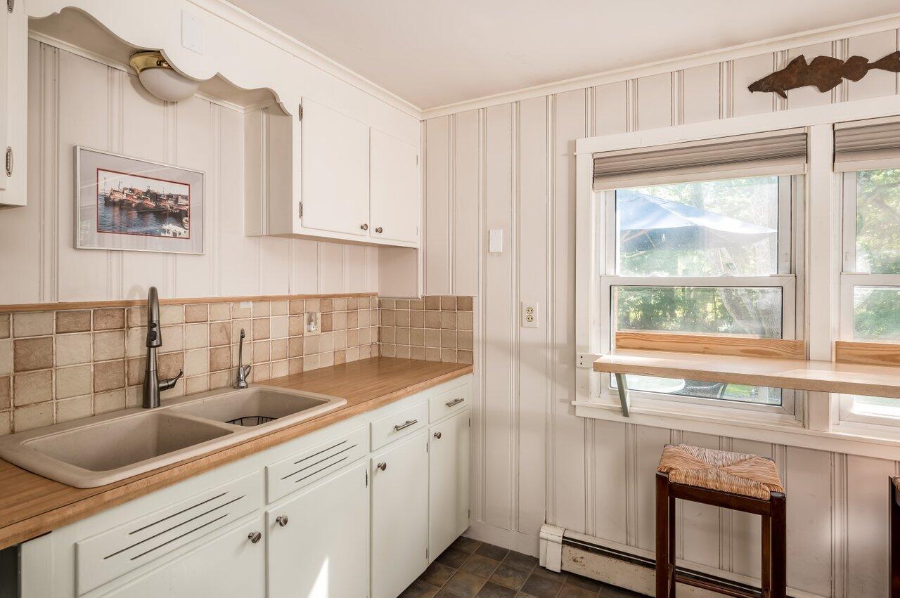 1624 State Road Eliot, ME 03903 - Photo 13 of 35 023-1624StateRoad-Eliot-ME-03903-SMALL