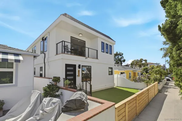 $2,995,000 | 811-13 Balboa Court, San Diego, CA 92109