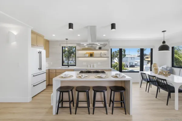$2,995,000 | 811-13 Balboa Court, San Diego, CA 92109