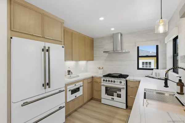$2,995,000 | 811-13 Balboa Court, San Diego, CA 92109