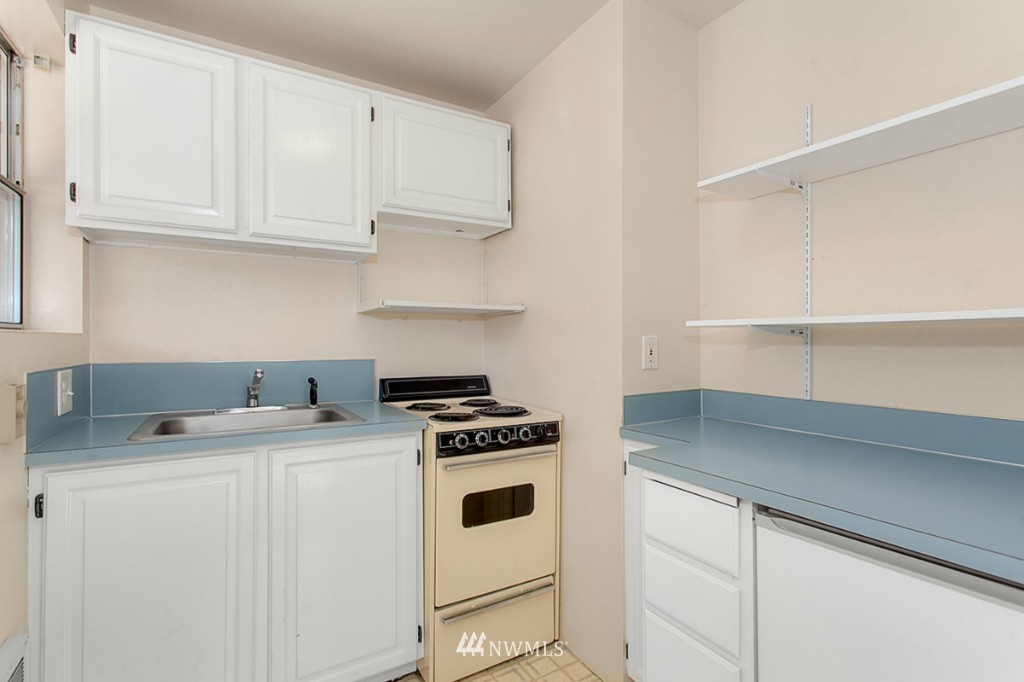 8318 214th Place Southwest Edmonds, WA 98026 - Photo 12 of 17 Gallery Image 12