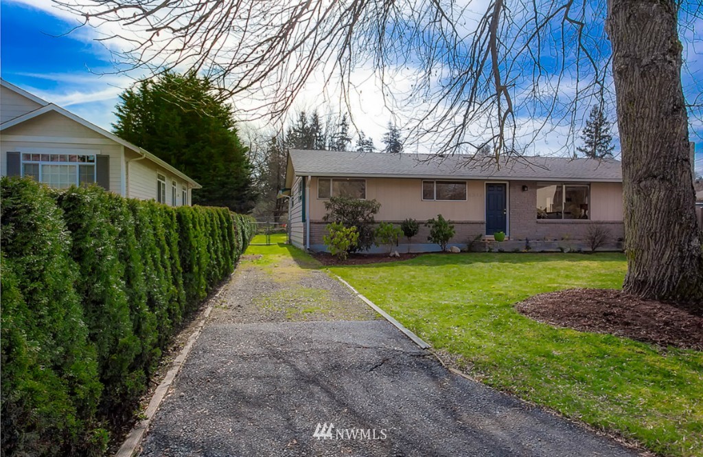 8318 214th Place Southwest Edmonds, WA 98026 - Photo 14 of 17 Gallery Image 14