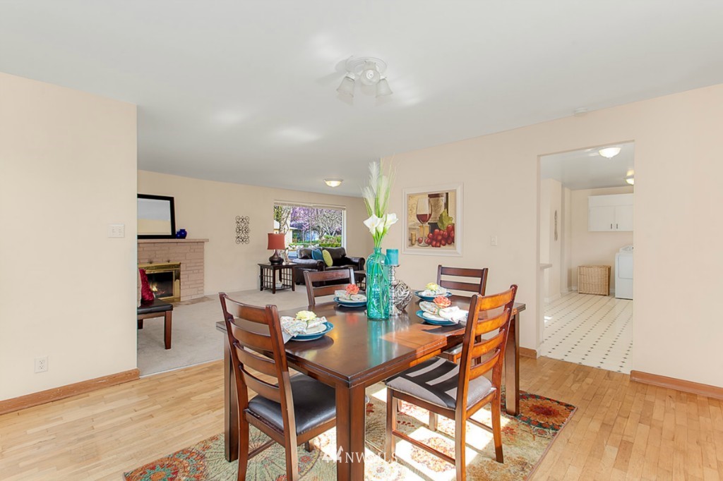 8318 214th Place Southwest Edmonds, WA 98026 - Photo 3 of 17 Gallery Image 3