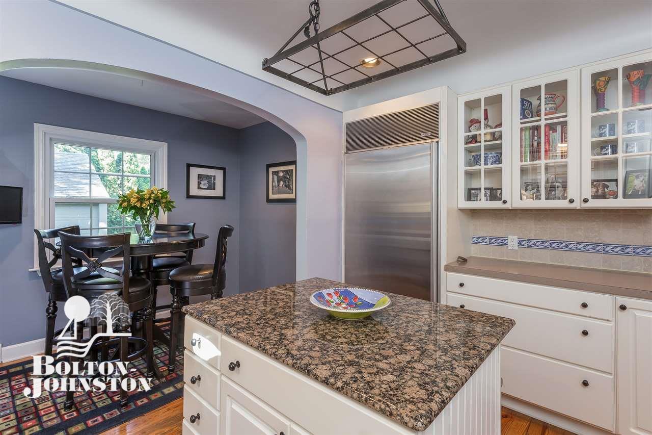 317 Merriweather Road Grosse Pointe Farms, MI 48236 - Photo 18 of 52