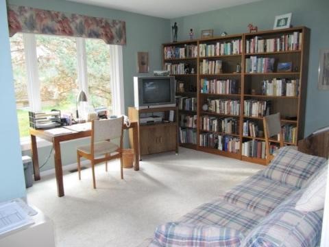 2169 London Bridge Drive Rochester, MI 48307 - Photo 9 of 10 469991-8.JPG