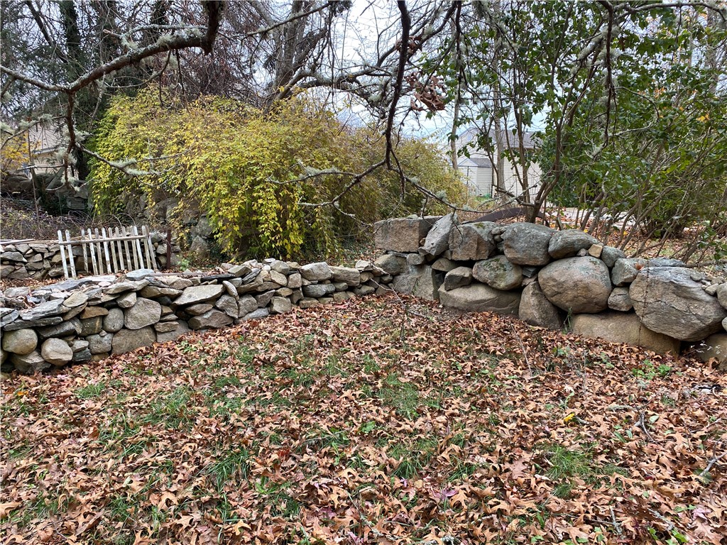 162 Shore Road Westerly, RI 02891 - Photo 30 of 33