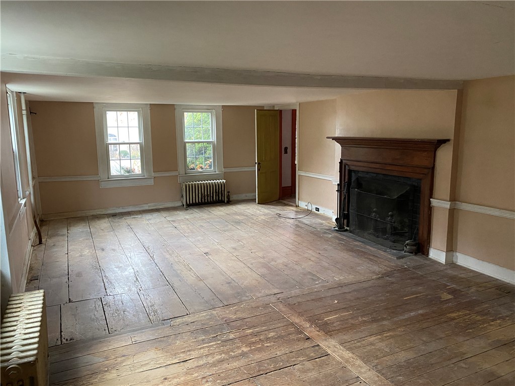 162 Shore Road Westerly, RI 02891 - Photo 3 of 33