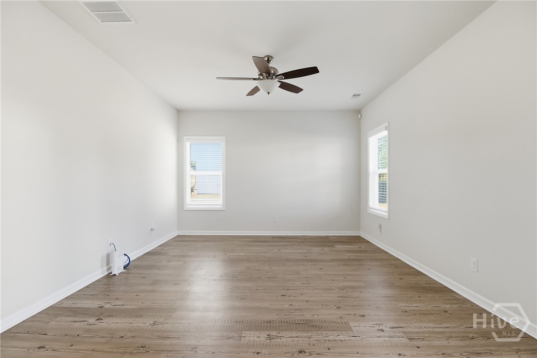 233 Caroline Way Guyton, GA 31312 - Photo 14 of 33 Living room