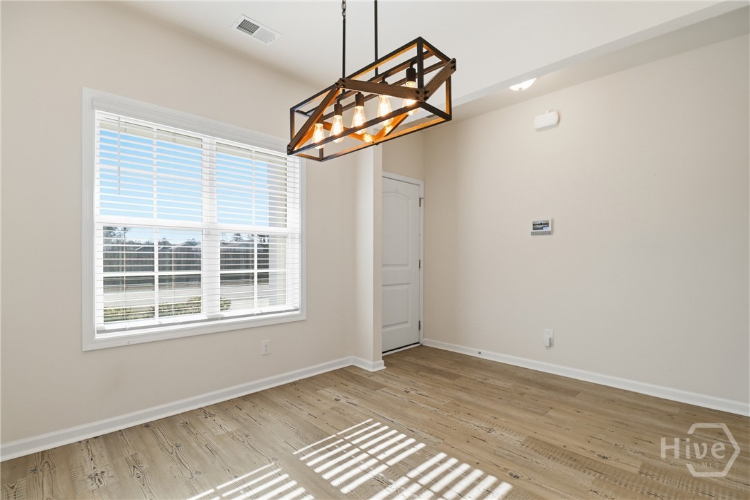 233 Caroline Way Guyton, GA 31312 - Photo 8 of 33 Dining room