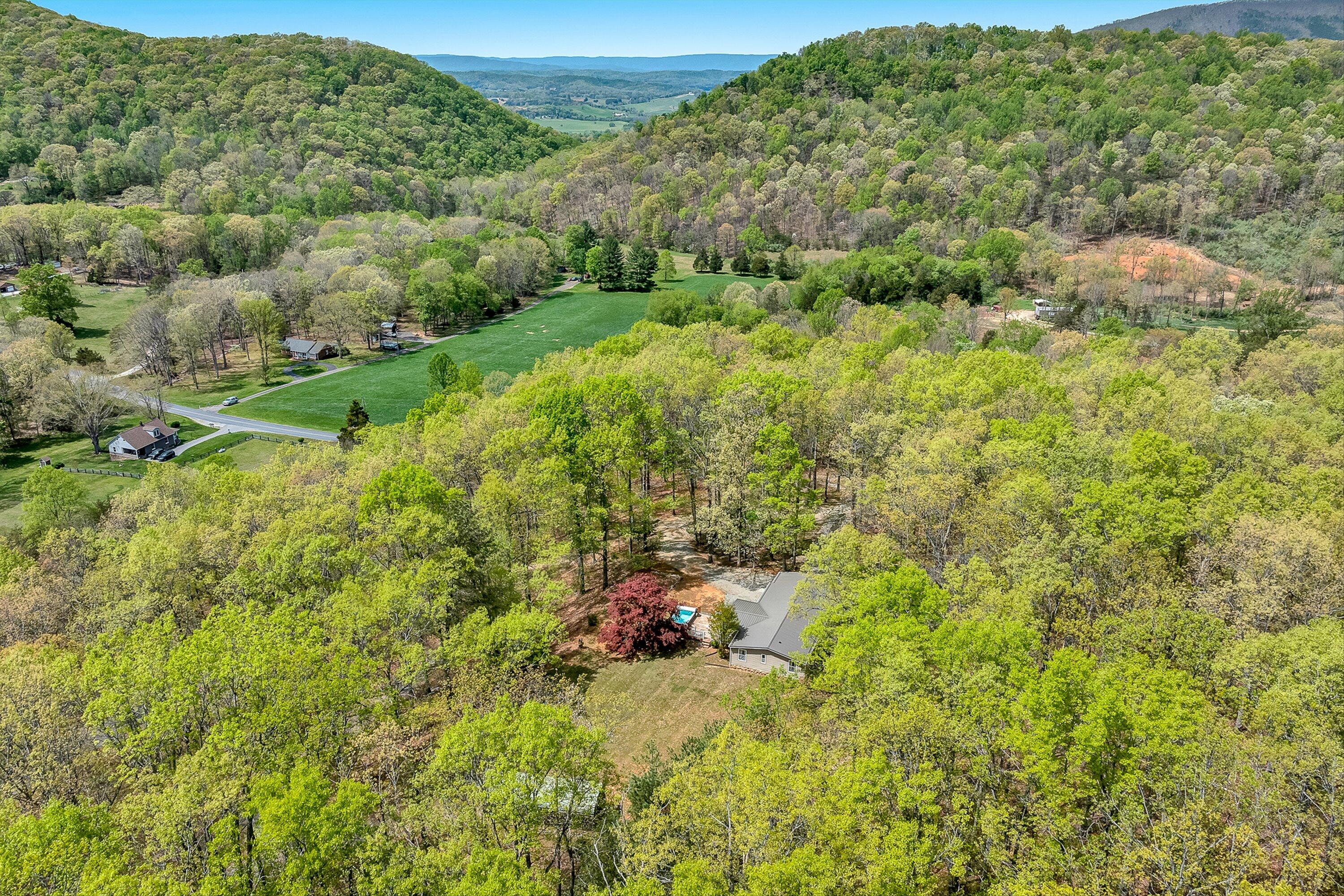 2674 Pico Road Buchanan, VA 24066 - Photo 45 of 59 46-VM-0059